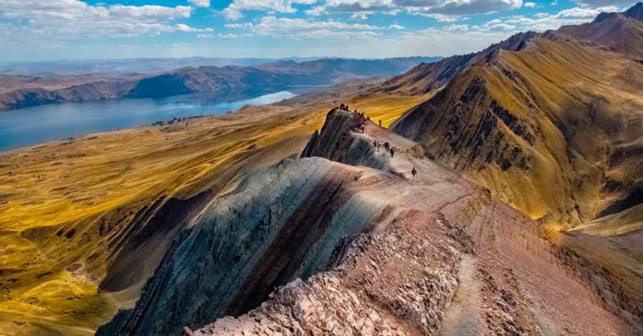 Pallay Poncho Sharp Rainbow Mountain, Auri Peru, Cusco