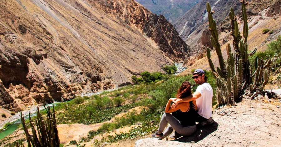 Happy couple in Colca Canyon, Arequipa-Peru