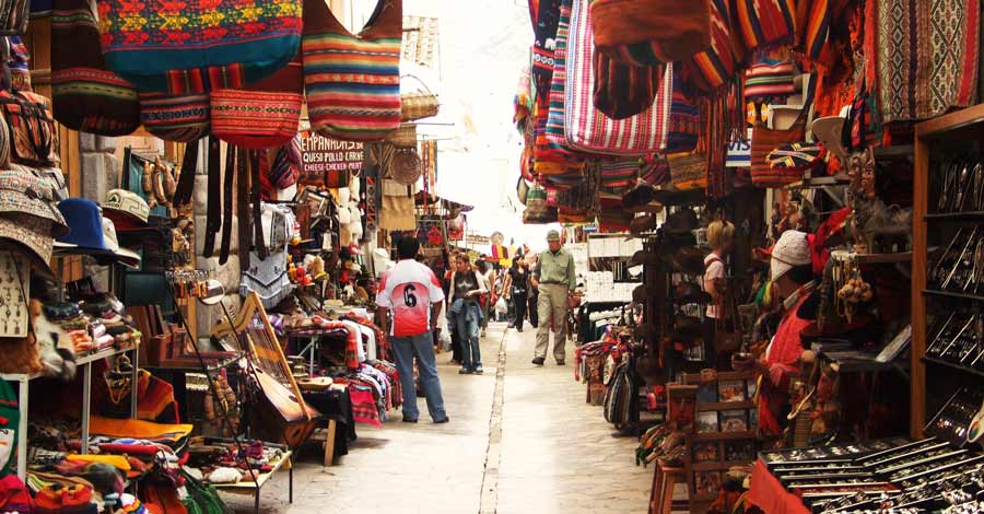 Pisac market in Sacred Valley, Cusco