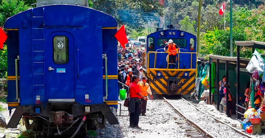 Hidroelectrica train station, train to Machu Picchu - Auri Peru