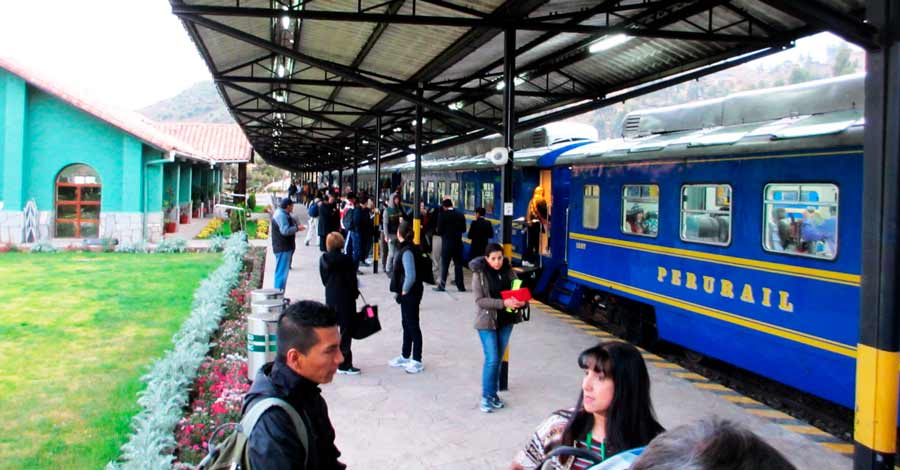 Inca Rail or Peru Rail - Aguas Calientes train station.jpg