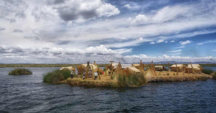 Uros Island in Titicaca lake - Auri Peru