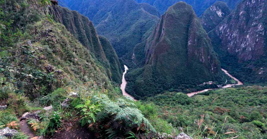 Huchuy Picchu path in Machu Picchu