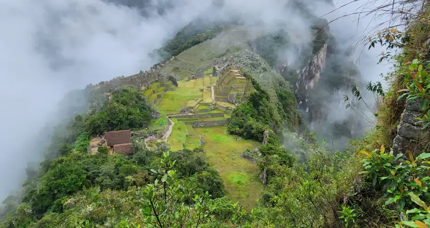 view from huchuypicchu mountain 2