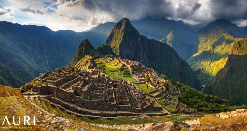 One of the Best Photo Spots in Peru: Sunset in Machu Picchu