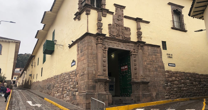 how to get to the inca museum cusco