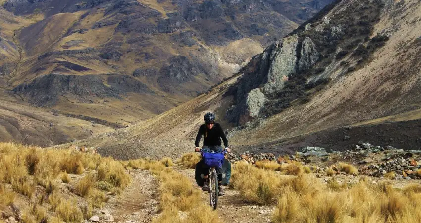 biking in peru cultural immersion