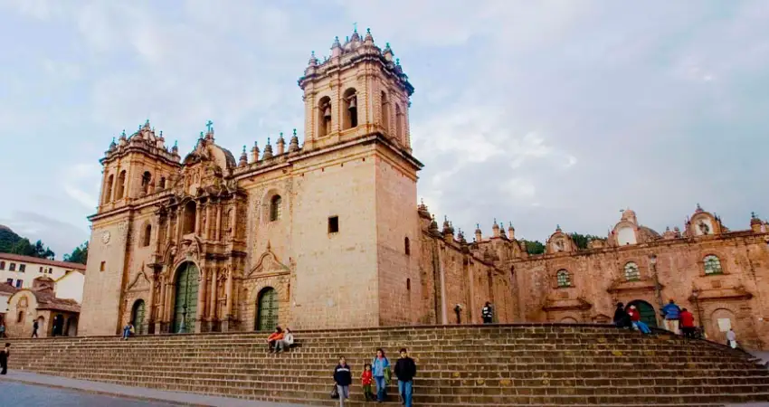 cusco city tour cathedral Cusco