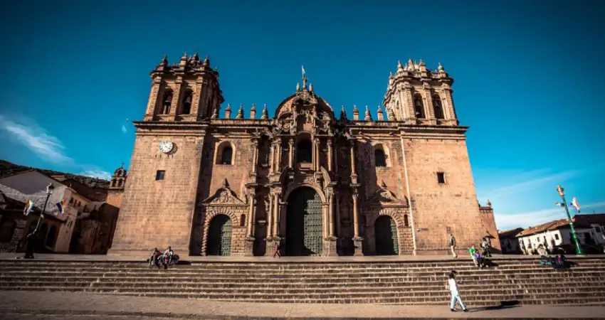 cusco main square cathedral