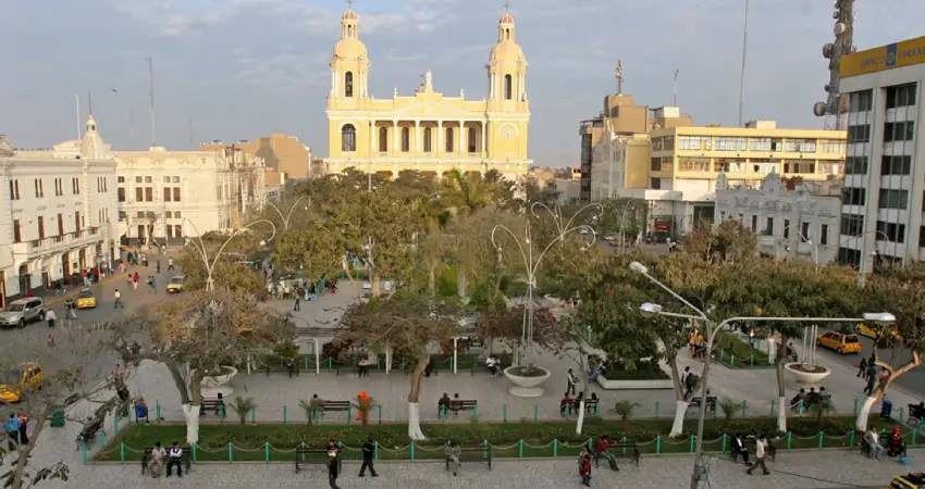 moche route tour peru chiclayo city