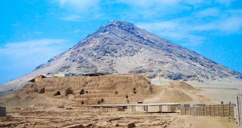 moche route tour peru huaca of the sun and the moon