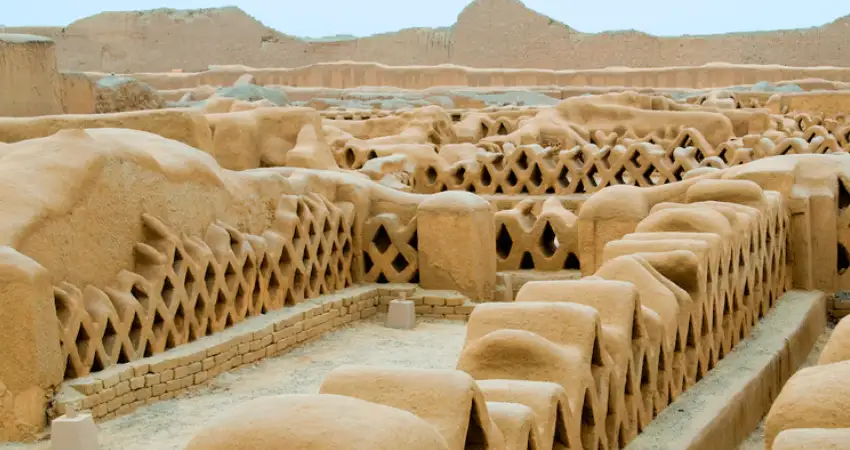 ancient ruins in peru chan chan