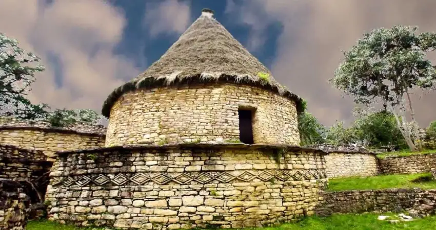 ancient ruins in peru kuelap