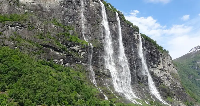 best waterfalls in peru tres hermanas