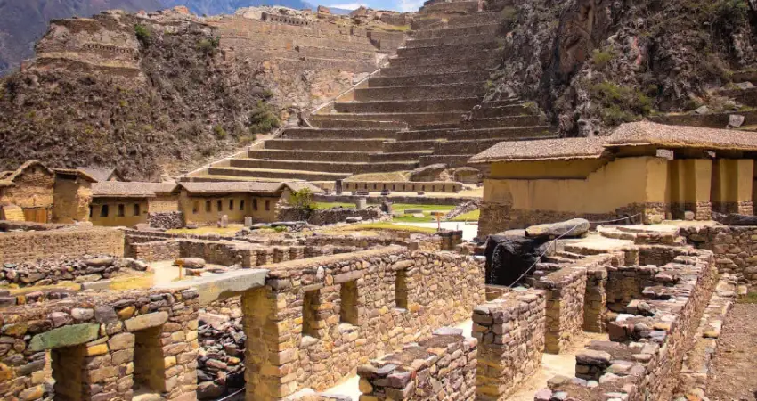 sacred valley Peru map ollantaytambo