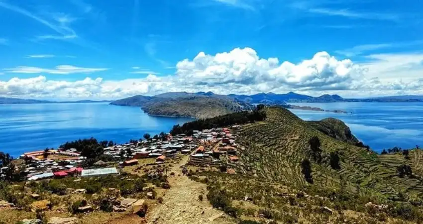 lake titicaca map moon island