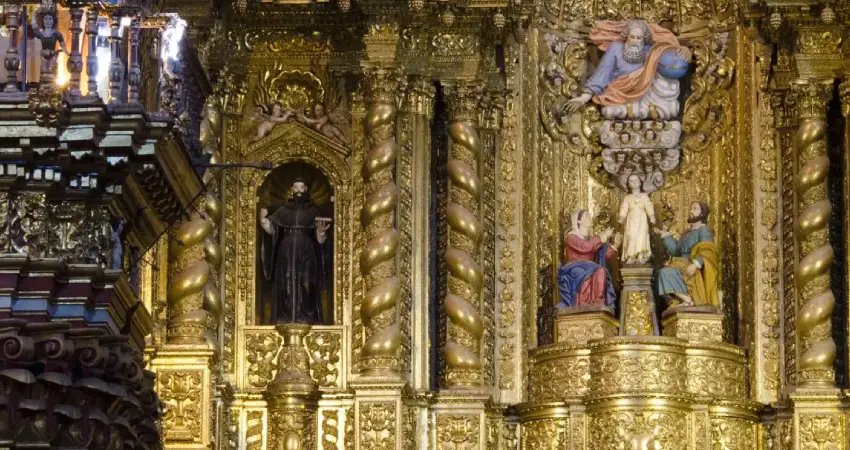 compania de jesus cusco gold leaf decoration