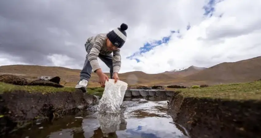 drinking water in peru