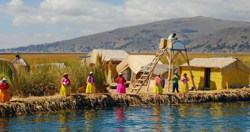 traveling to peru in april lake titicaca