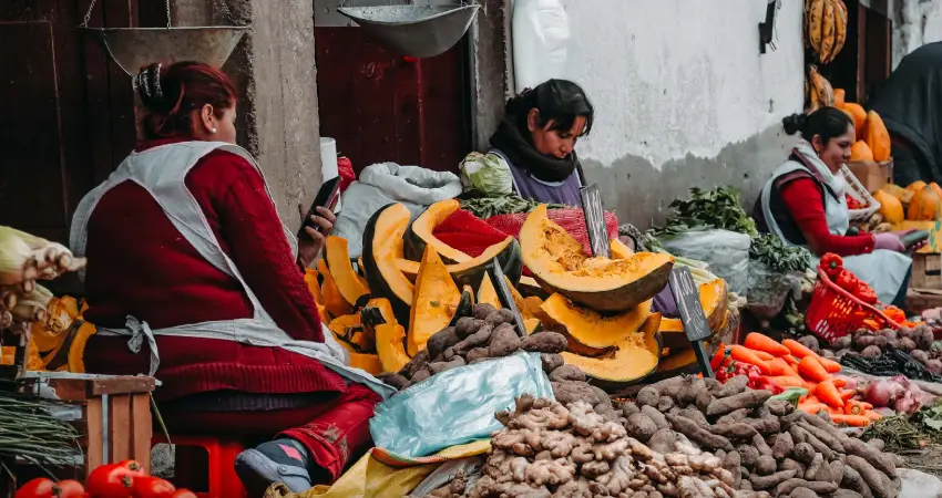 Vip private cooking class cusco visit local markets