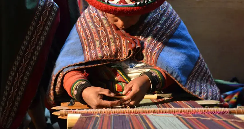 traditional weaving in peru center of traditional