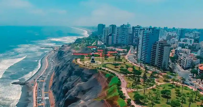 weather in peru in august coastal